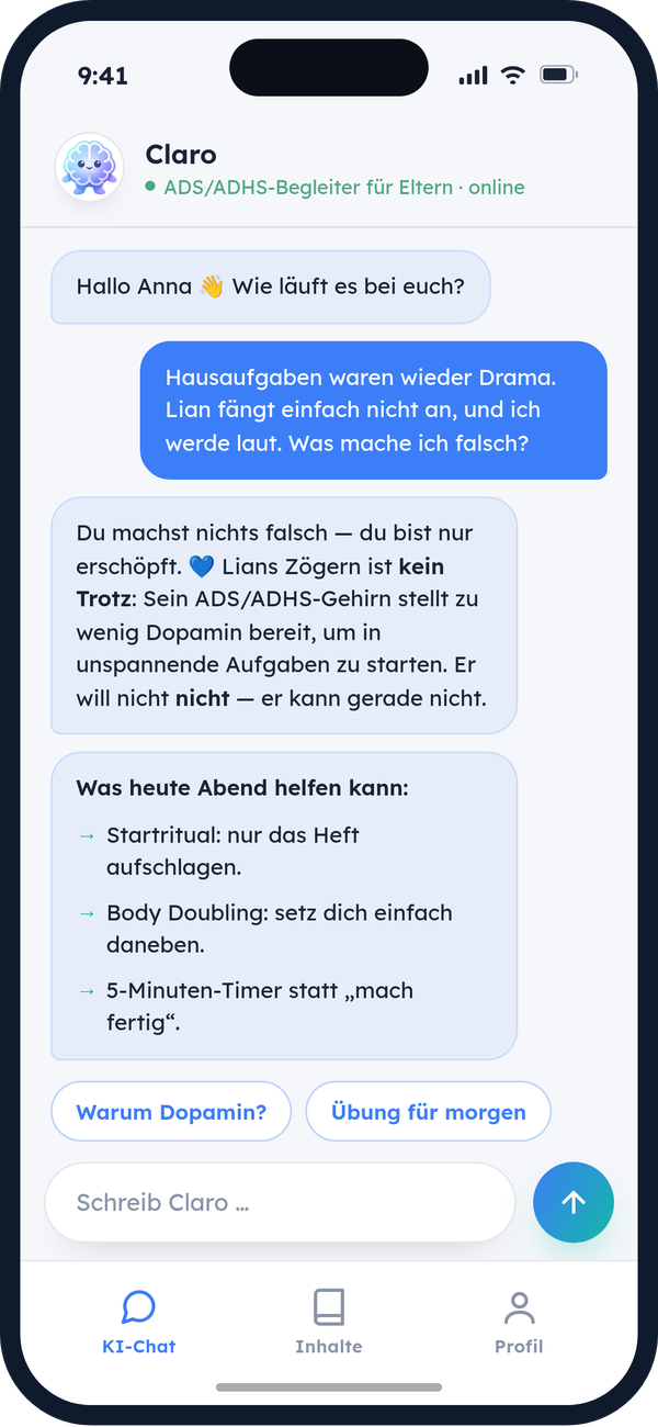 App-Screen: Claro beantwortet eine Elternfrage im Chat